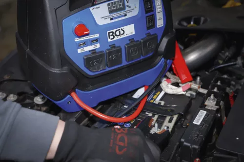 BGS többfunkciós indítókészülék és mobil áramellátás 5-az-1-ben 18 Ah
