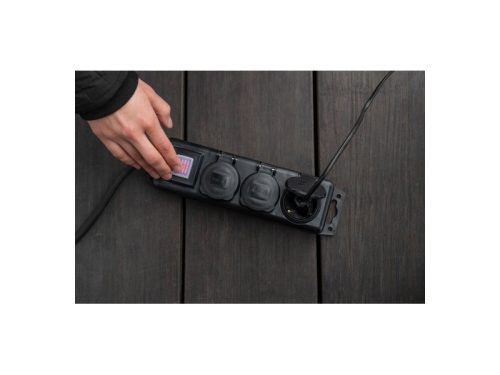 Brennenstuhl kültéri elosztó hármas, kapcsolóval 2m, IP44