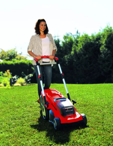 Einhell akkus fűnyíró 36 V 4 Ah RASARRO 36/38 2x4Ah akkuval és töltővel