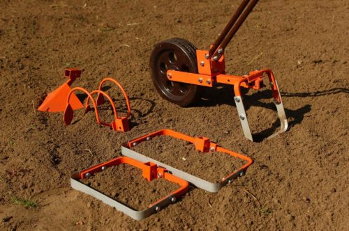 Eurokomax kézi töltő eke 25 cm