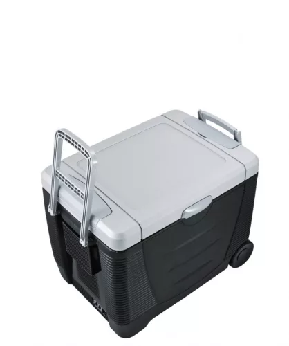 C&W hűtőláda 45 liter, 12/230 V