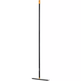 Fiskars gereblye nyéllel Solid