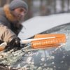 Fiskars hó-jégkaparó és kefe SnowXpert