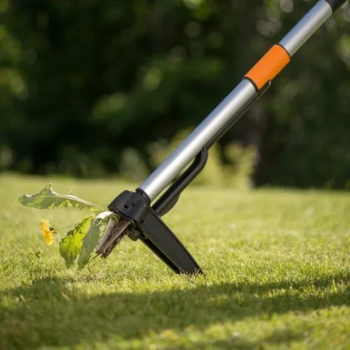 Fiskars gyomkiszedő SmartFit