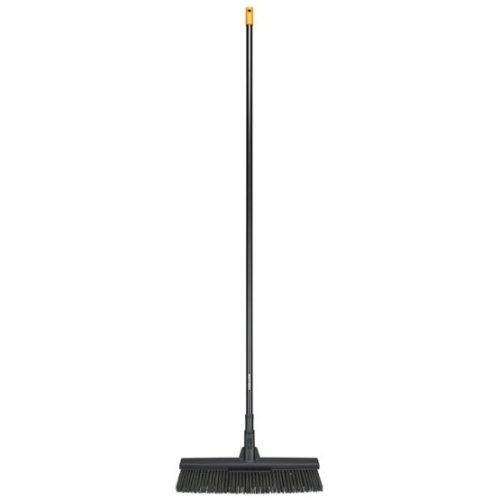 Fiskars univerzális kültériseprű (L) nyéllel Solid