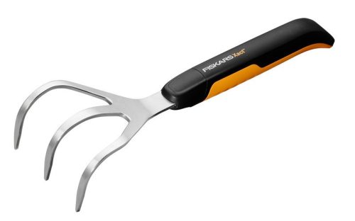 Fiskars talajlazító Xact