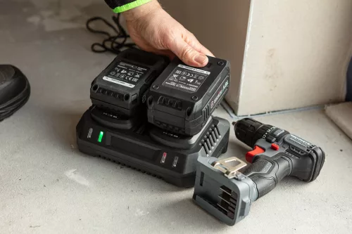 Graphite akku töltő, dupla foglalat 18V