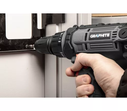 Graphite elektromos fúró/csavarozó 300W, Kofferben