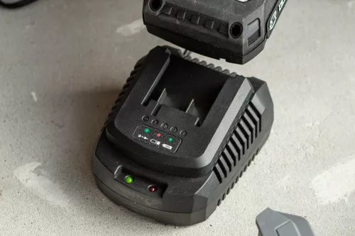 Graphite akku és töltő Energy+ 18V Li-Ion 4,0Ah