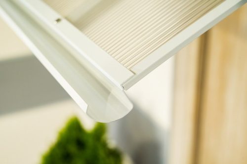 Bejárati tető fehér Larus 120/85