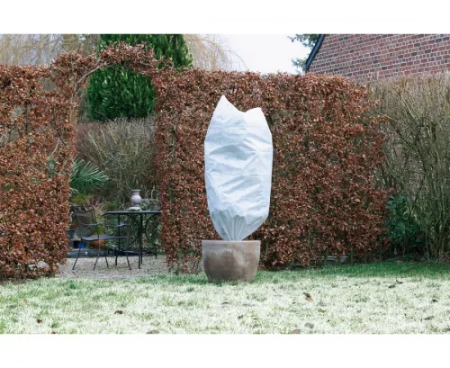 téli takaró fólia zsinórral,fehér átm.75cmx1,5m 50g/m2 2db-os szett