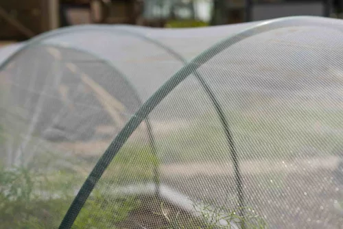 rovar elleni védőháló zöldségeskertekhez, 2x10m átlátszó, 38g/m2