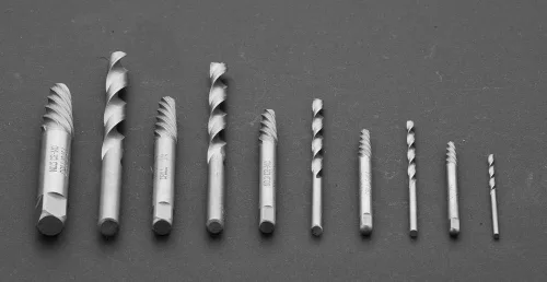 Neo törtcsavar-kihajtó készlet, négyszög vég, vezetőfúrókkal, 10 részes, 2-14 mm M3-M18