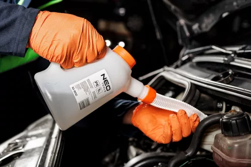 Neo olaj és hűtőfolyadék beöntő kanna, flexi csővel, 1 L