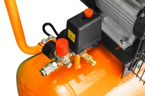 Neo kompresszor 100L, olajkenésű, 280L/perc, 10 bar