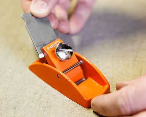 Neo kézi gyalu, fém, fához 89x35 mm