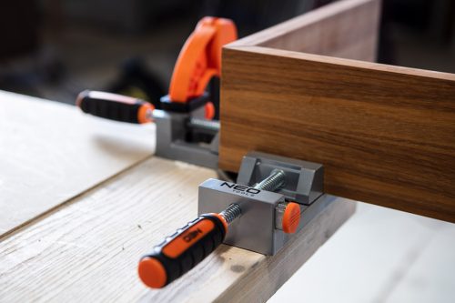 Neo sarokszorító 65 mm, dupla