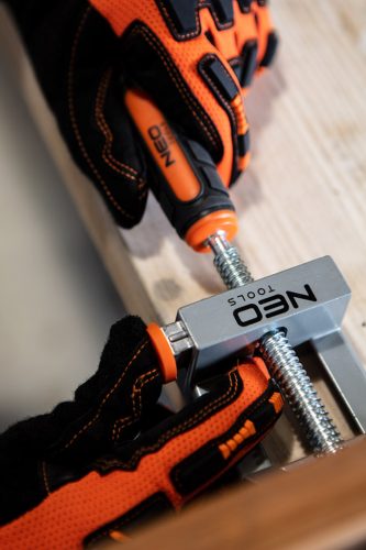 Neo sarokszorító 65 mm, dupla