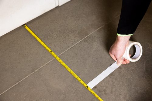 Neo lézeres távolságmérő 40 m, visszahúzható mérőszalaggal, 5 m