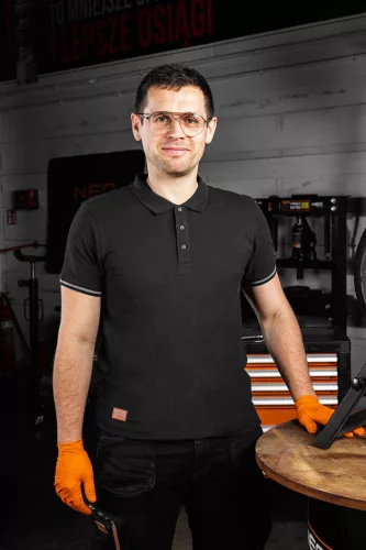 Neo munkapóló, galléros, fekete, L