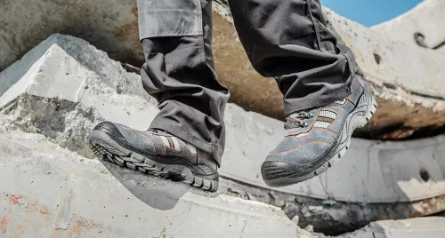 Neo munkacipő, velúrbőr 41, S1P SRA