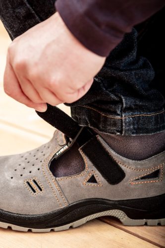 Neo munkaszandál, velúrbőr, S1 SRC, 39