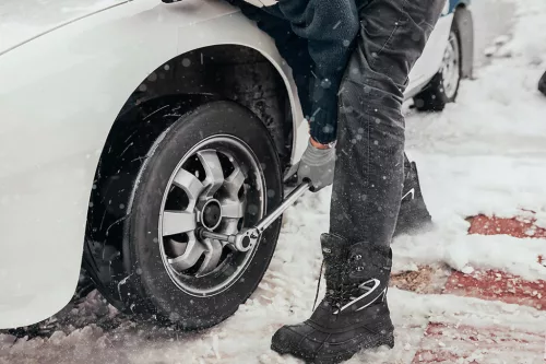 Neo hótaposó bakancs, fűzős, fényvisszaverő betétekkel, 41