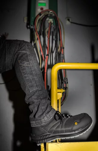 Neo munkacipő, S1PL SR, ESD, kompozit orrvédő, kevlár talpbetét, 39