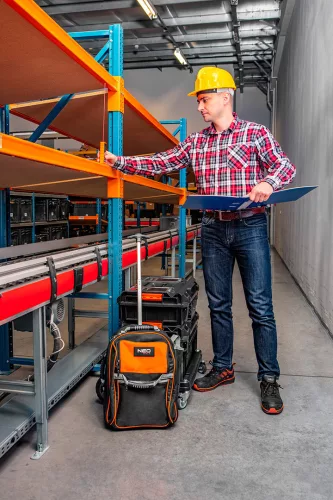 Neo szerszámos hátizsák, gurulós, 20 zseb