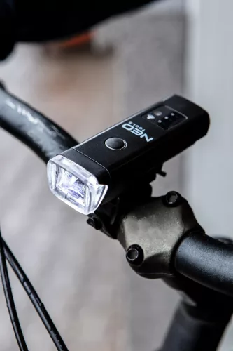 Neo kerékpár fényszóró, 400lm, LED akkus, 5W