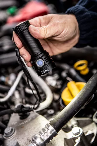 Neo zseblámpa 3300lm, 30W