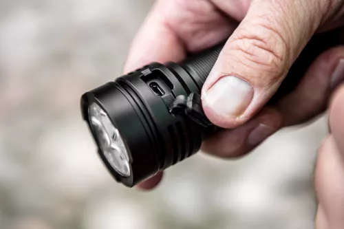 Neo zseblámpa 3300lm, 30W