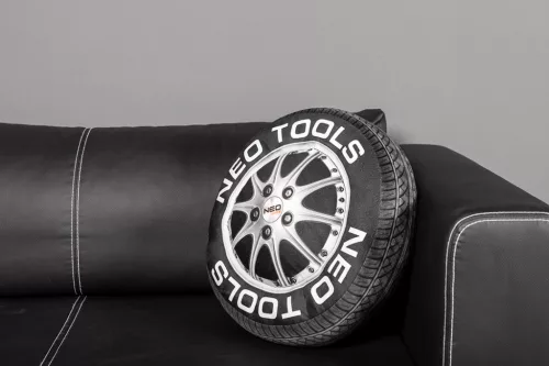Neo autókerék formájú párna 40cm, poliészter huzat