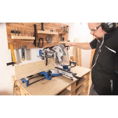 Scheppach gérvágó fűrész húzófunkcióval és lézerrel HM 305 SL