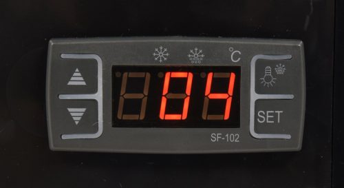 Yato Gastro hűtővitrin kijelzővel, fekete 100l 68x45x67cm