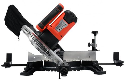 Yato elektromos gérvágó lézeres 255 mm 1800 W