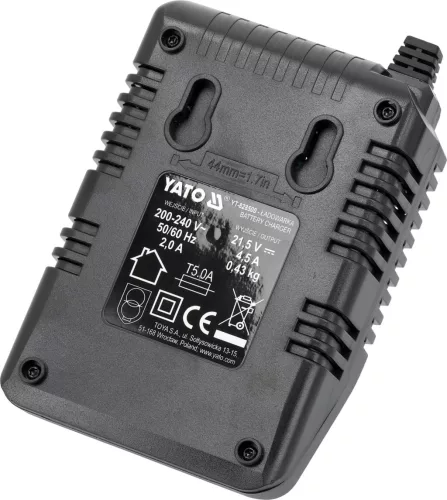 Yato akku töltő 18 V 4,5 A